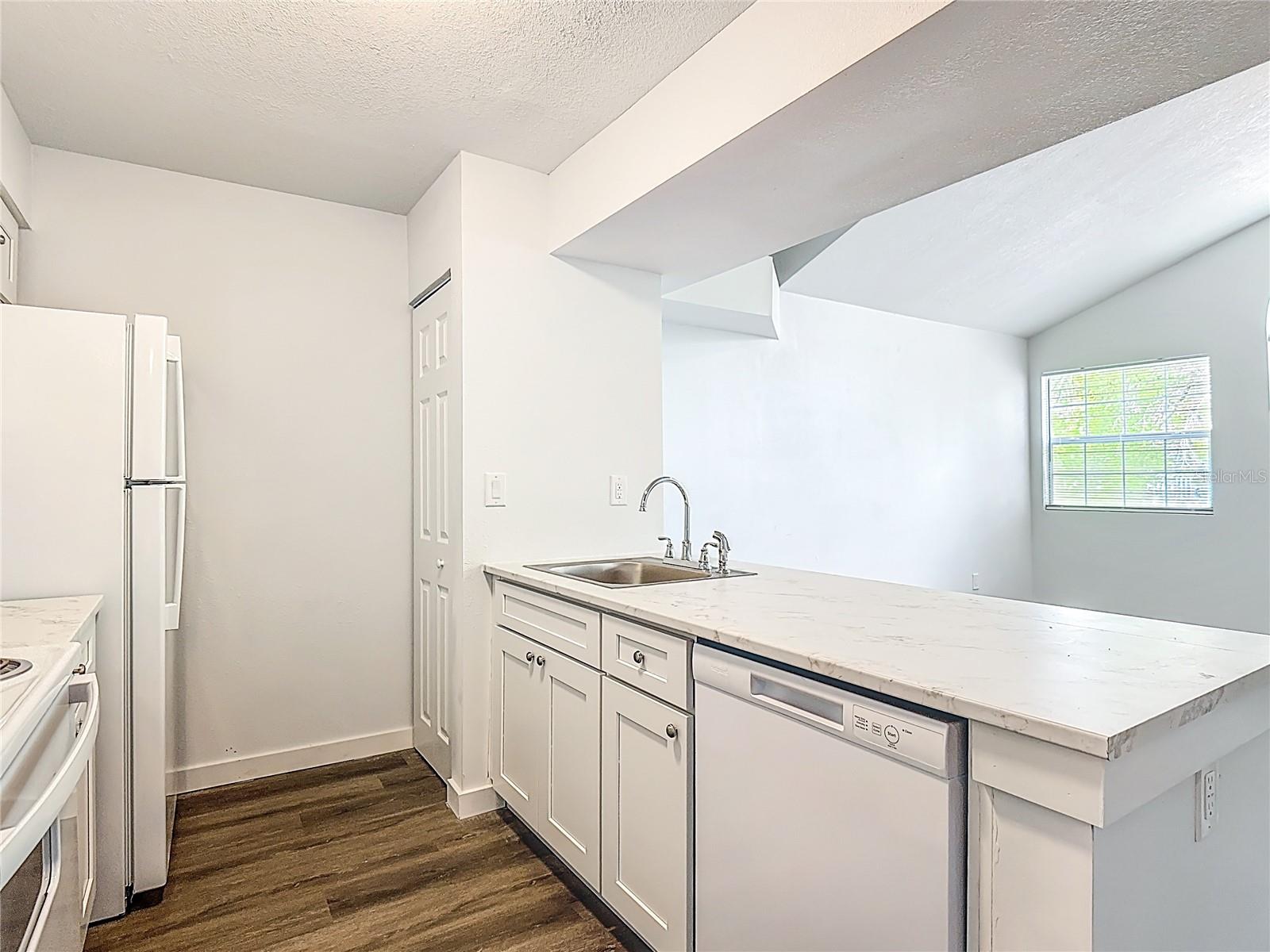 Image 13 of 34 For 2717 Poinciana Boulevard 176