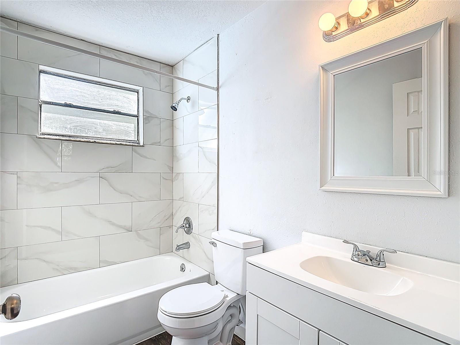 Image 14 of 34 For 2717 Poinciana Boulevard 176