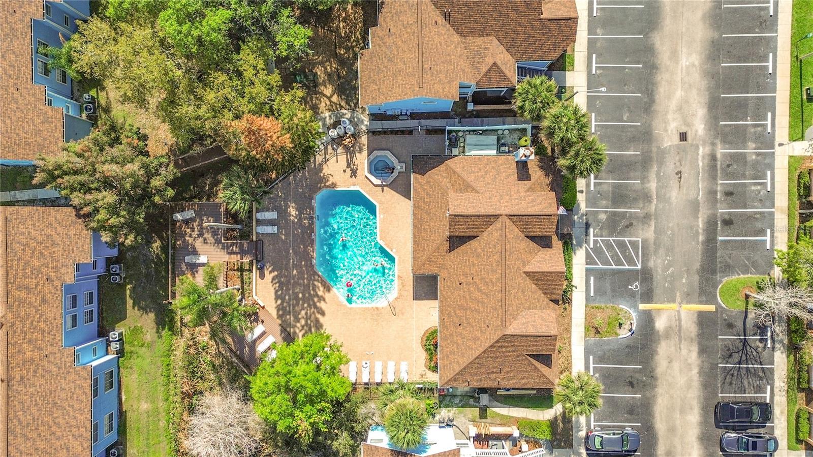 Image 28 of 34 For 2717 Poinciana Boulevard 176