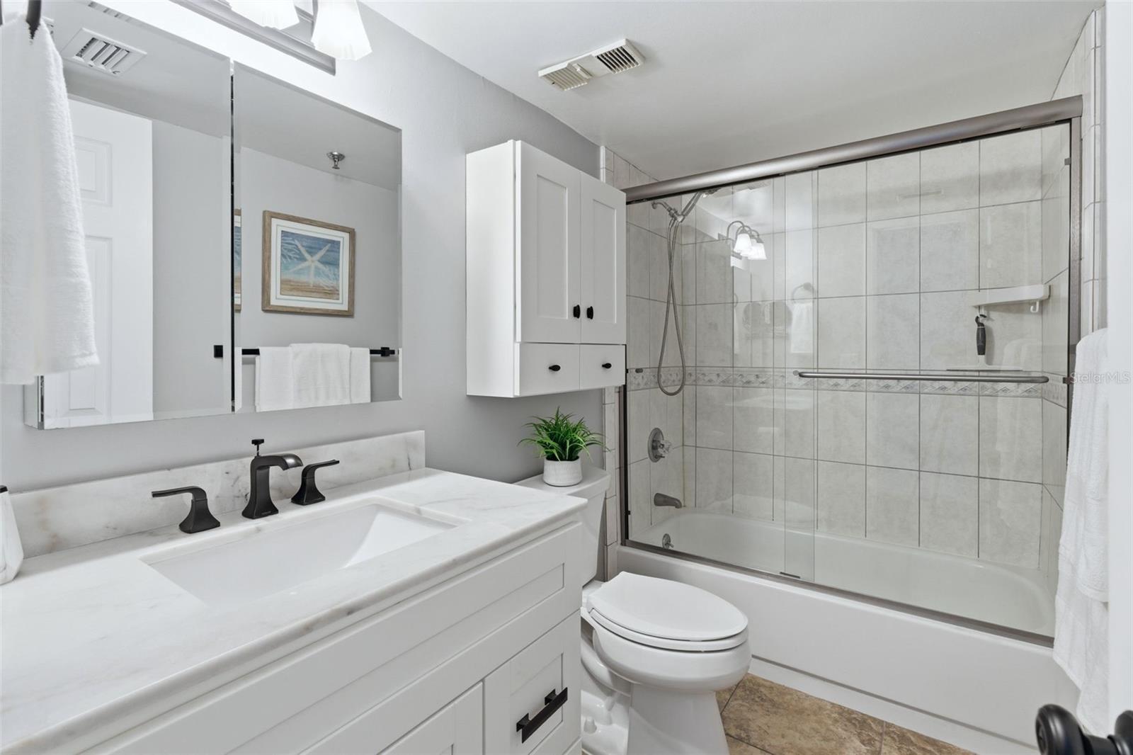 Image 23 of 49 For 5303 Atlantic Avenue 560