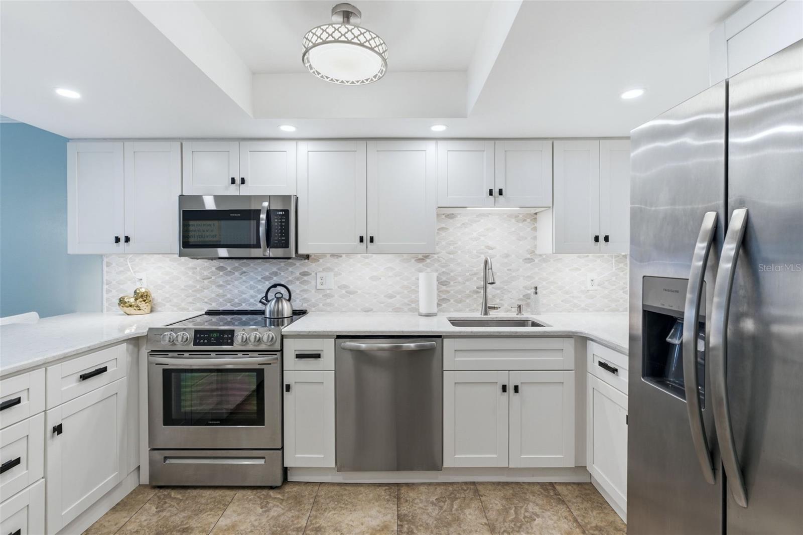 Image 6 of 49 For 5303 Atlantic Avenue 560