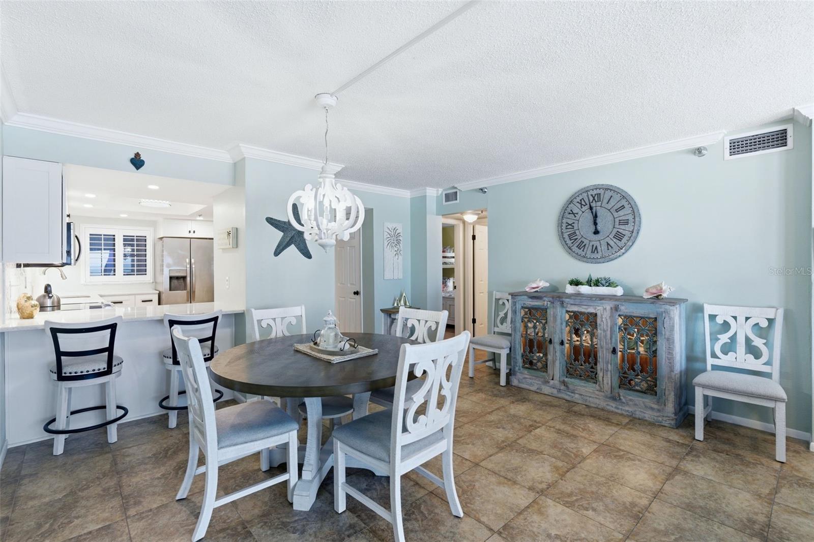 Image 9 of 49 For 5303 Atlantic Avenue 560