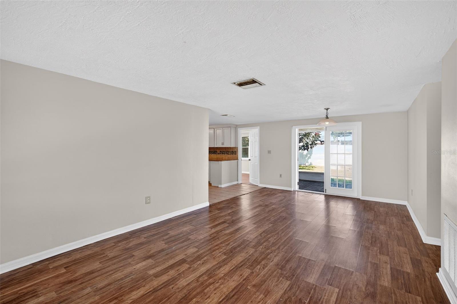 Image 10 of 30 For 3537 Seffner Drive