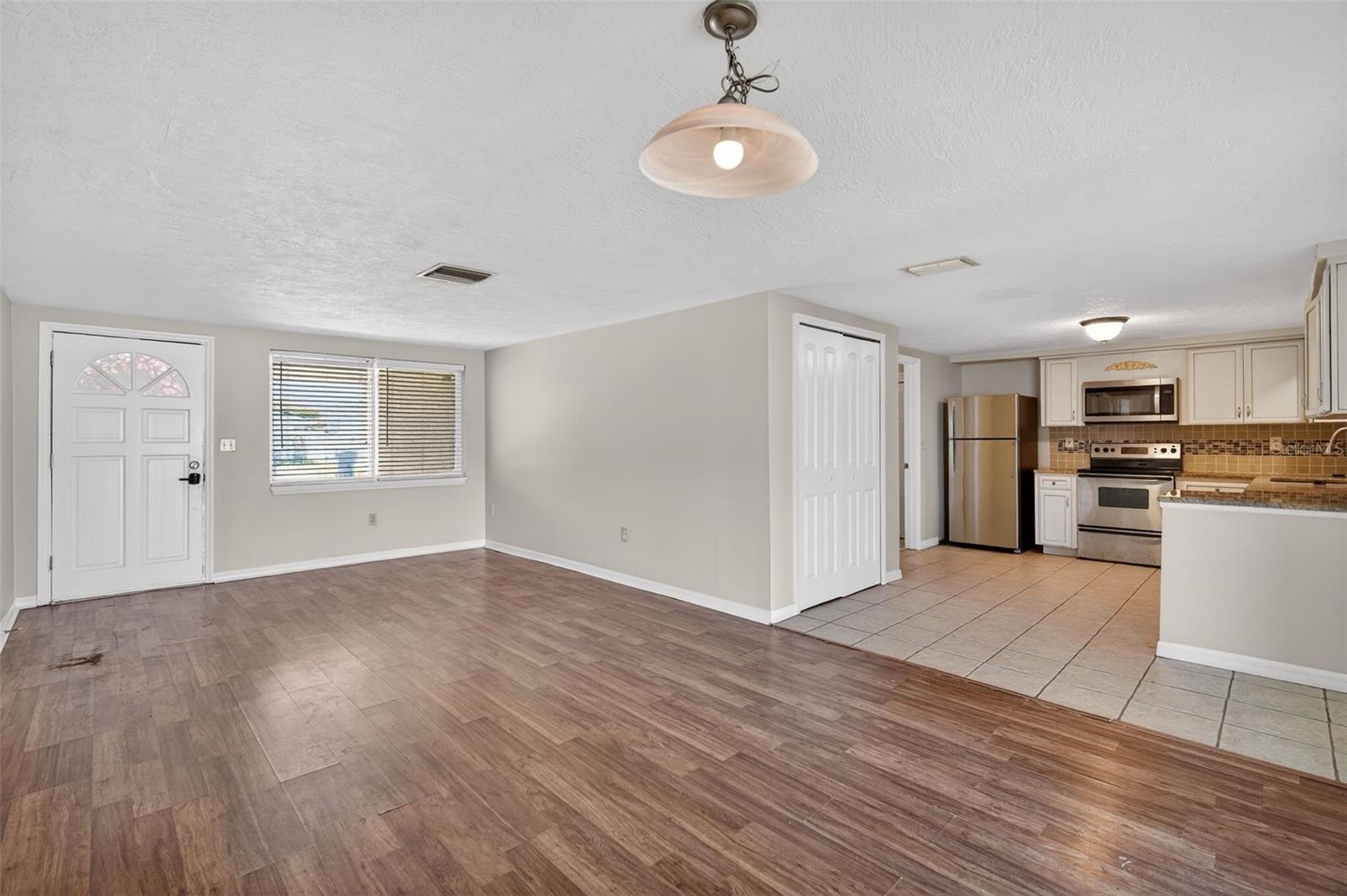 Image 8 of 30 For 3537 Seffner Drive