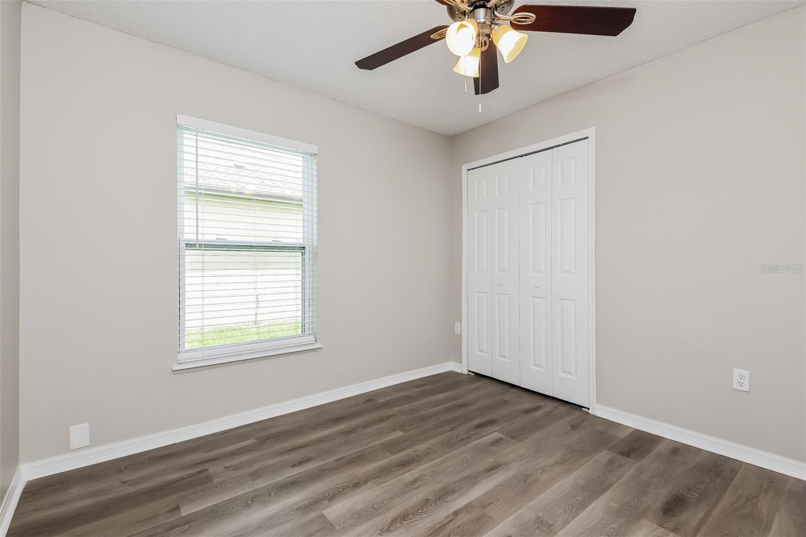 Image 13 of 16 For 1101 Munster Court