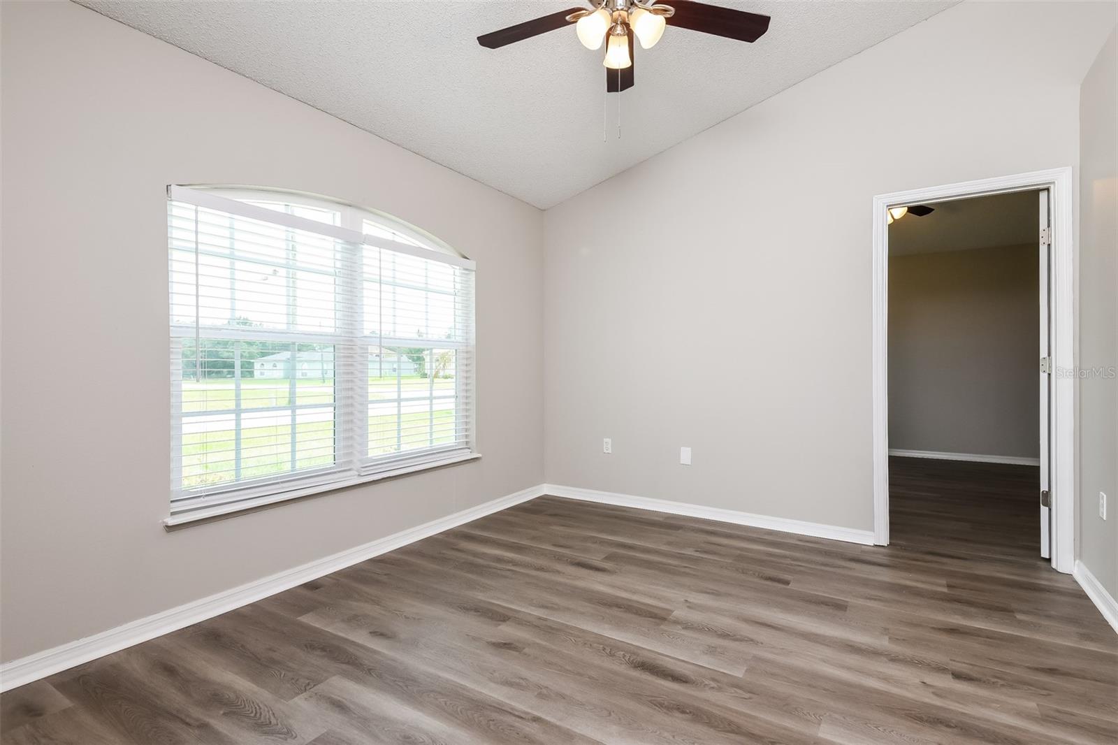 Image 3 of 16 For 1101 Munster Court