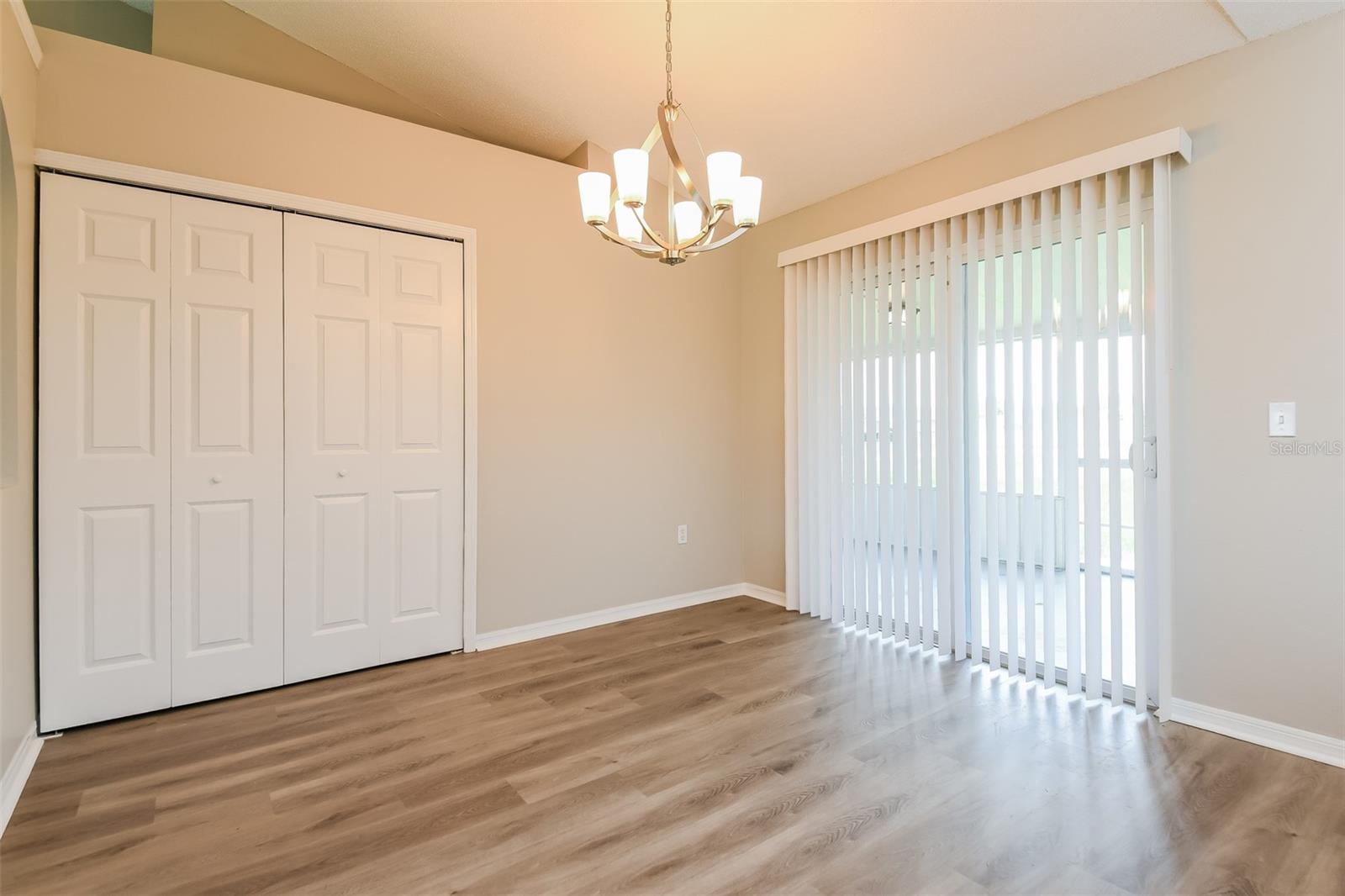 Image 4 of 16 For 1101 Munster Court