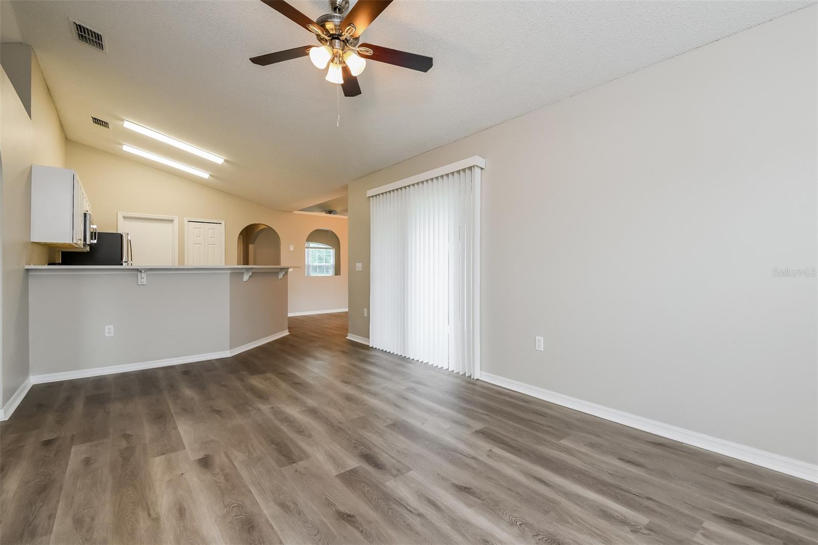 Image 7 of 16 For 1101 Munster Court