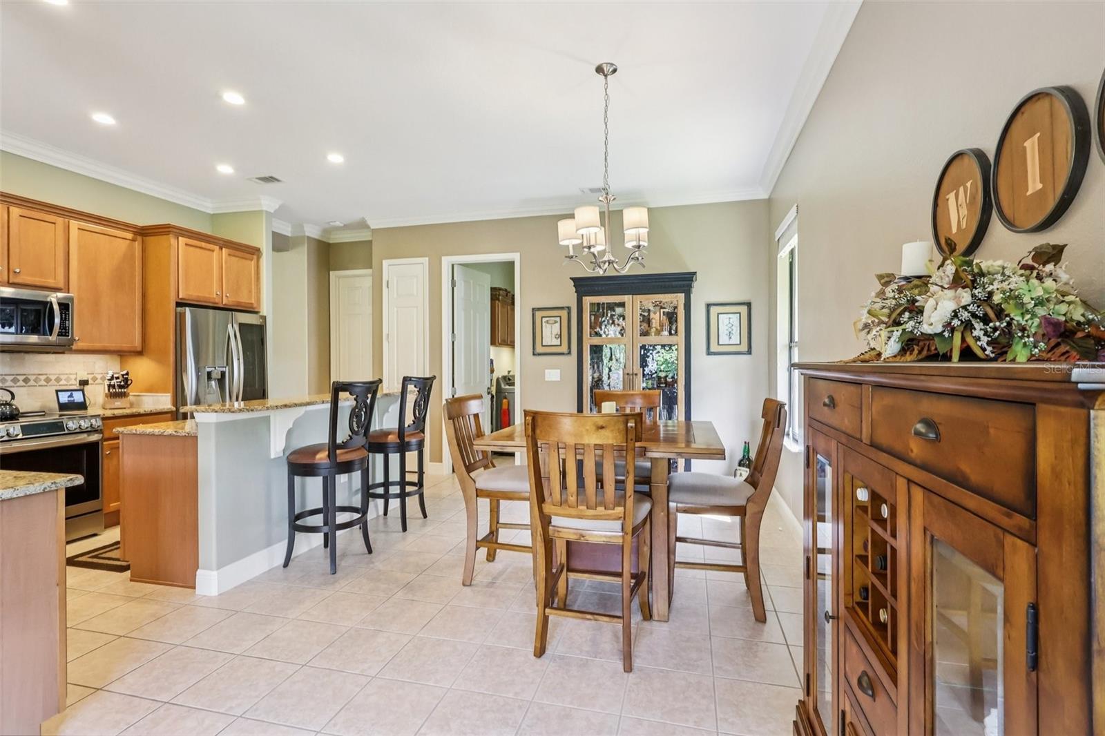 Image 16 of 59 For 235 Indian Wells Avenue