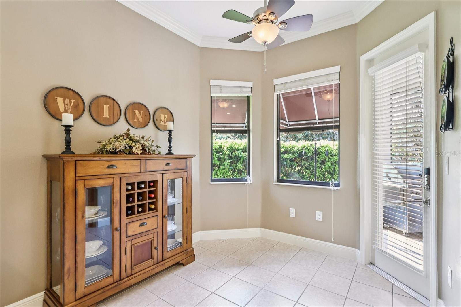 Image 21 of 59 For 235 Indian Wells Avenue