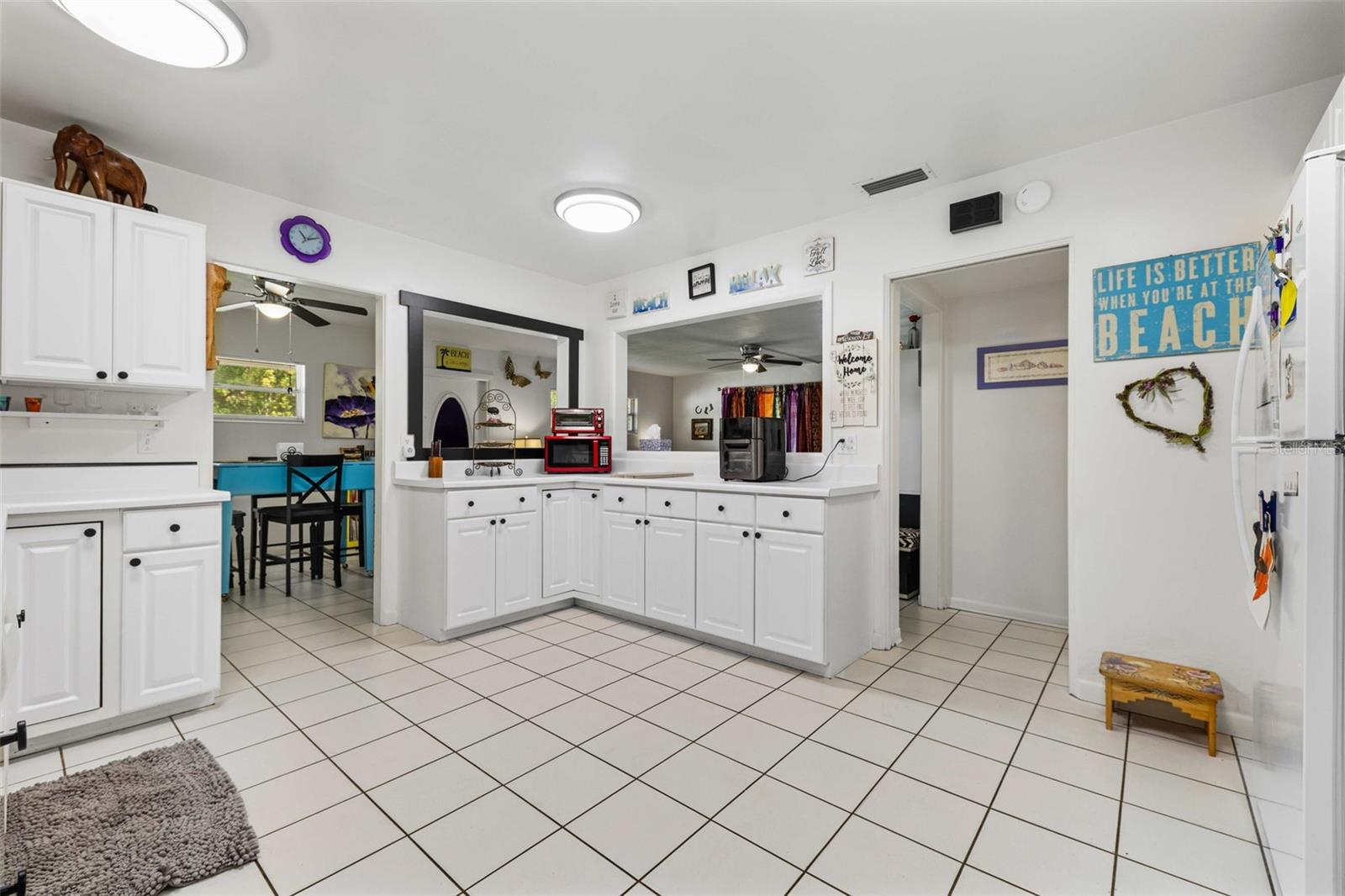 Image 11 of 33 For 936 Avenue T Se