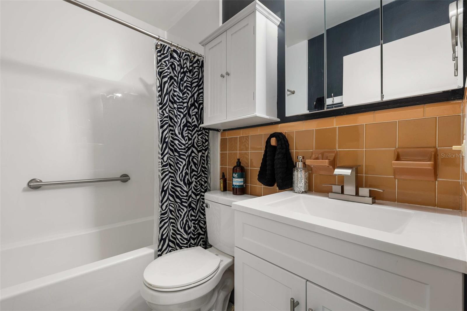 Image 12 of 33 For 936 Avenue T Se