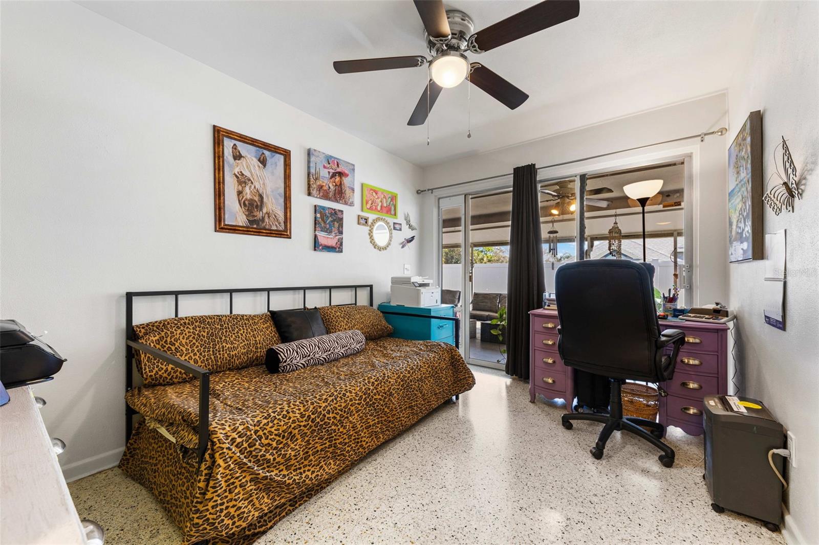 Image 19 of 33 For 936 Avenue T Se