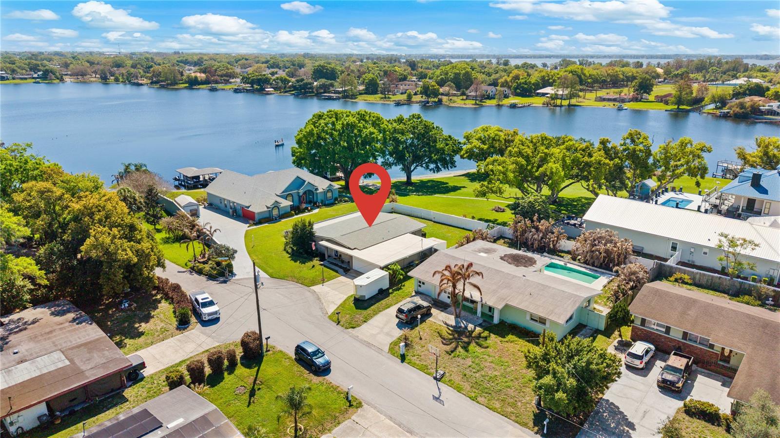 Image 2 of 33 For 936 Avenue T Se