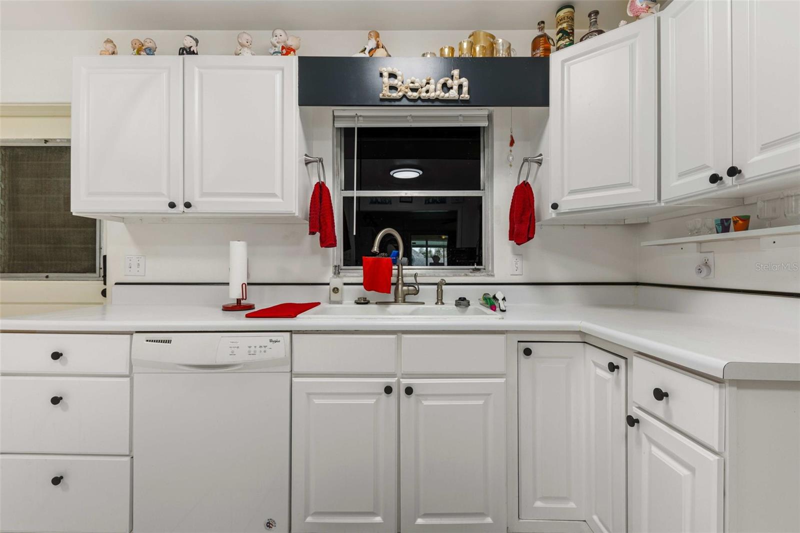 Image 6 of 33 For 936 Avenue T Se