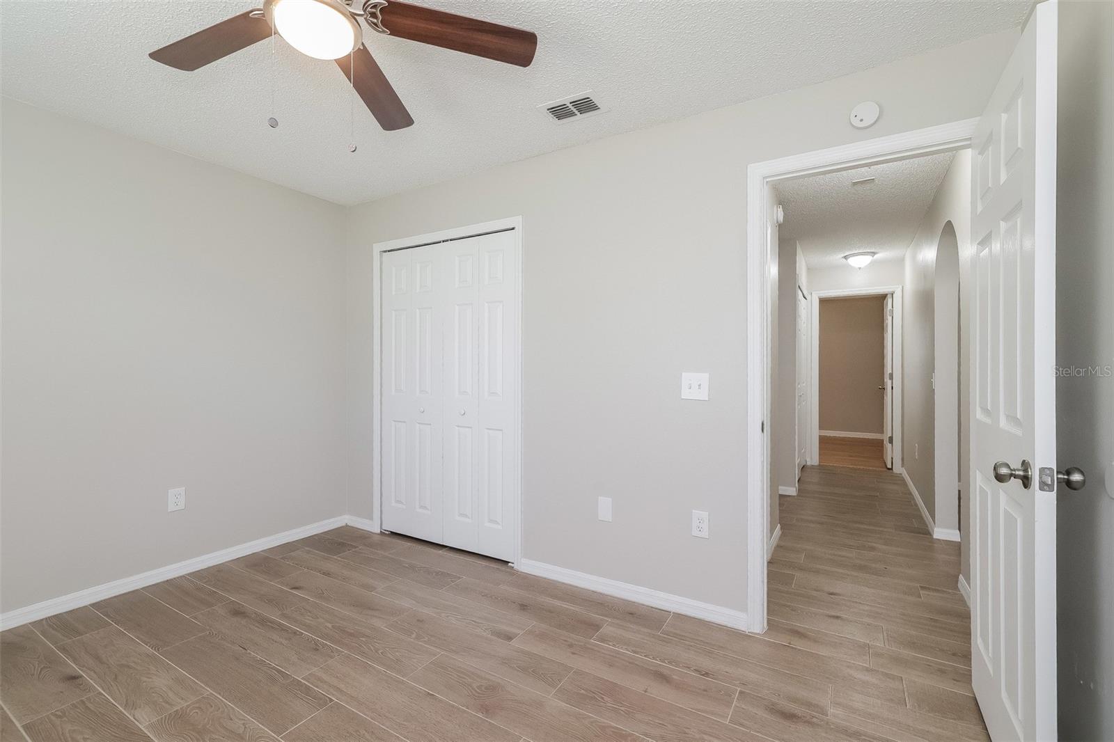 Image 12 of 16 For 721 Pelican Court