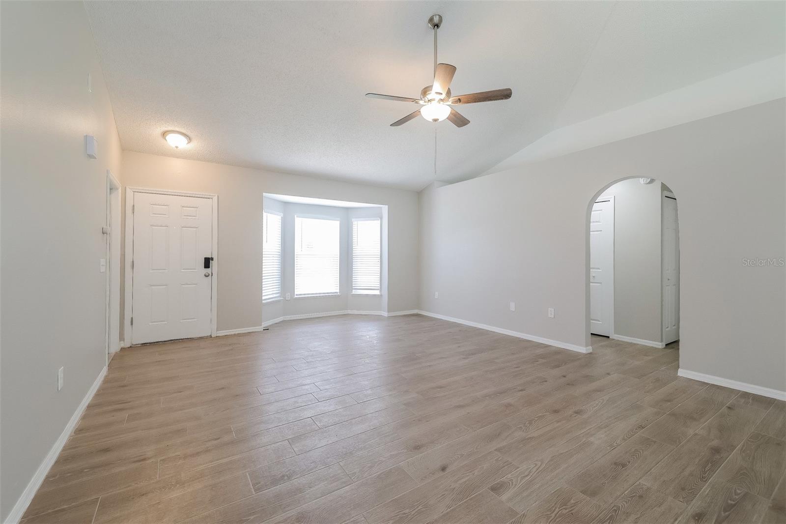 Image 4 of 16 For 721 Pelican Court