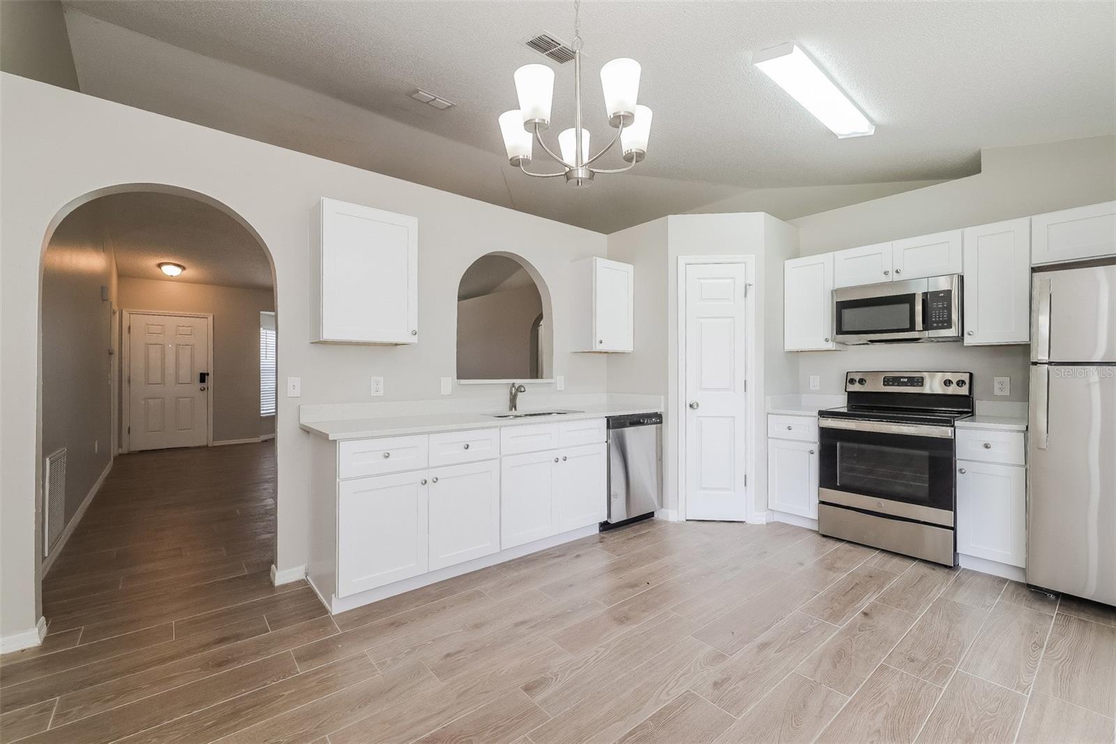 Image 7 of 16 For 721 Pelican Court