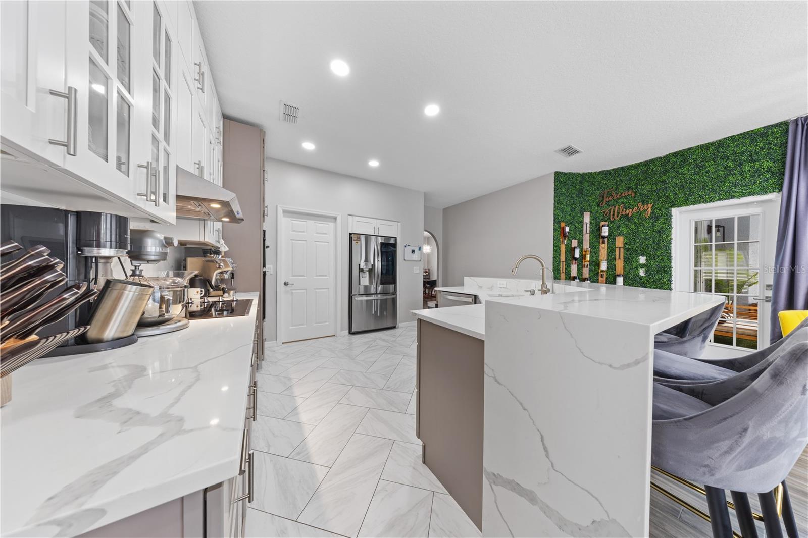 Image 16 of 40 For 7770 Glynde Hill Drive