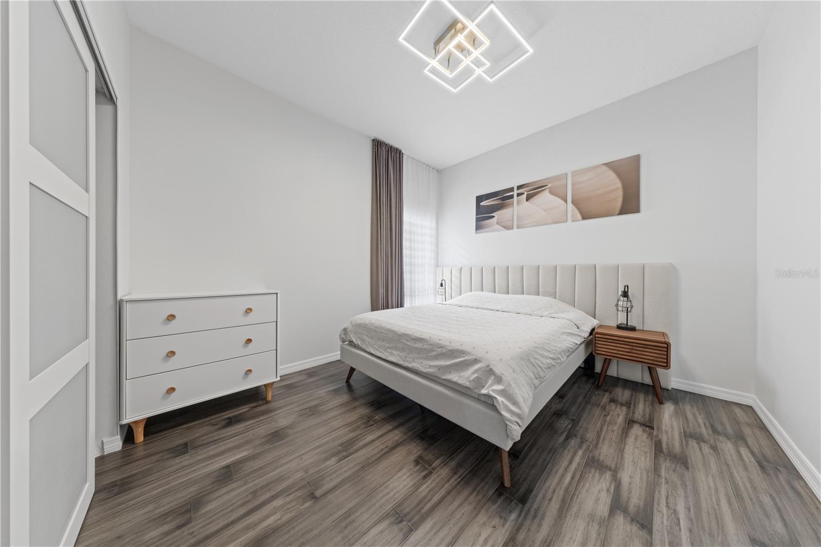 Image 25 of 40 For 7770 Glynde Hill Drive