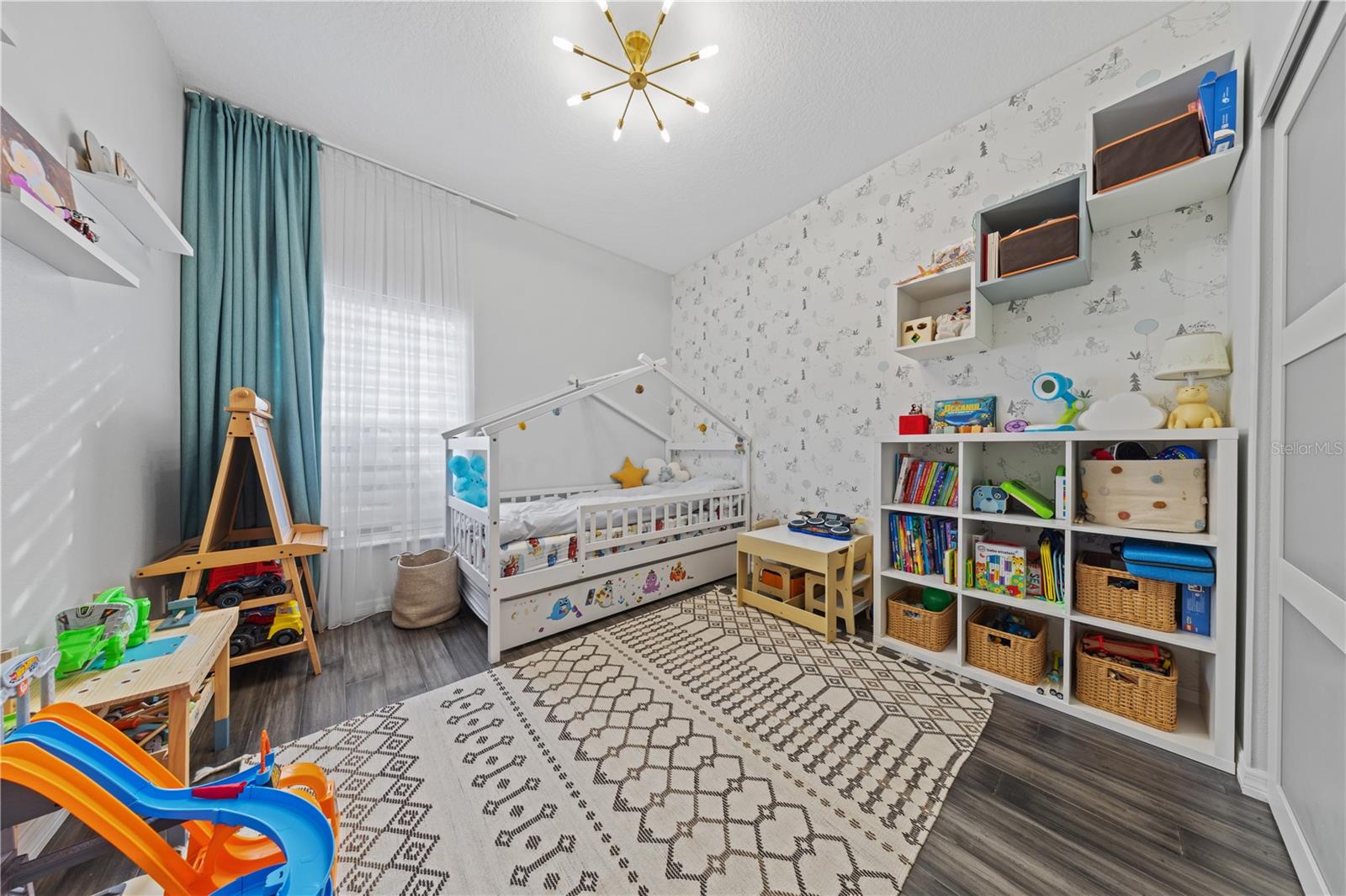 Image 27 of 40 For 7770 Glynde Hill Drive