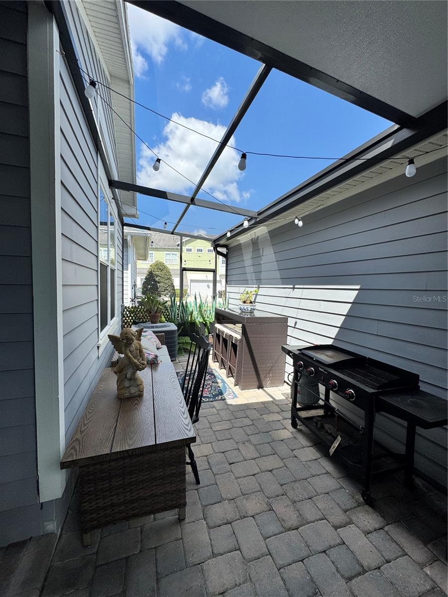 Image 16 of 34 For 7761 Laureate Boulevard