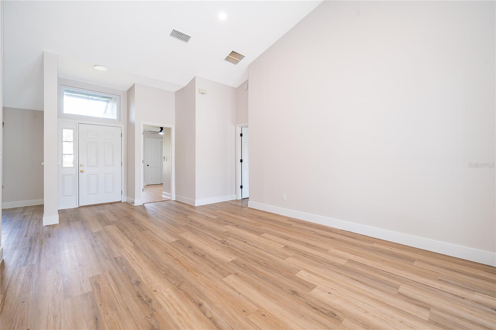 Image 11 of 32 For 2203 Bancroft Boulevard