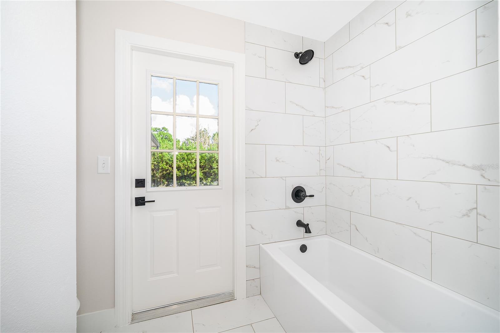 Image 19 of 32 For 2203 Bancroft Boulevard