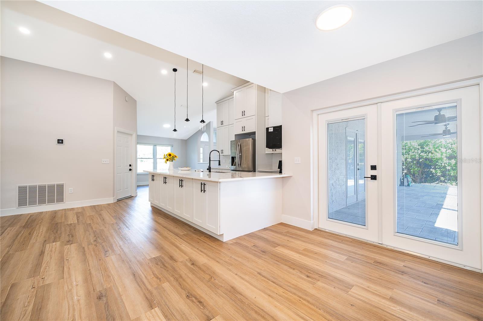 Image 8 of 32 For 2203 Bancroft Boulevard