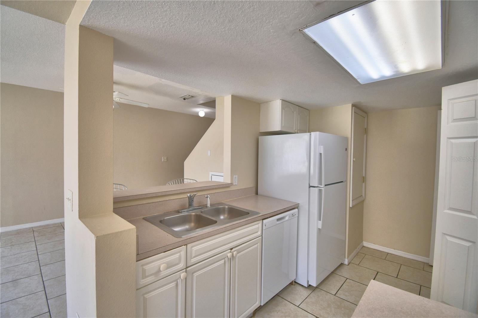 Image 13 of 58 For 217 Australian Way