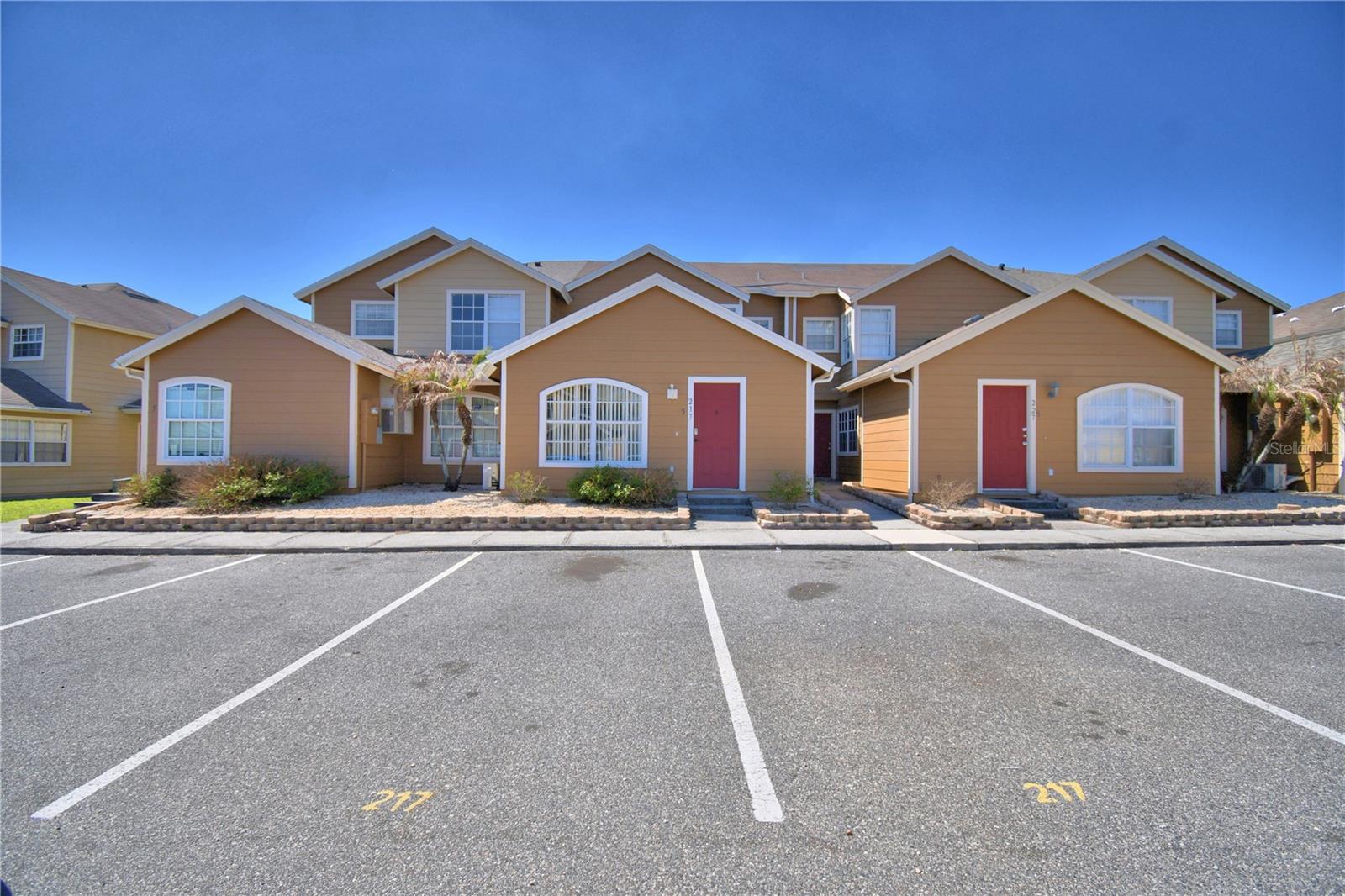 Image 2 of 58 For 217 Australian Way