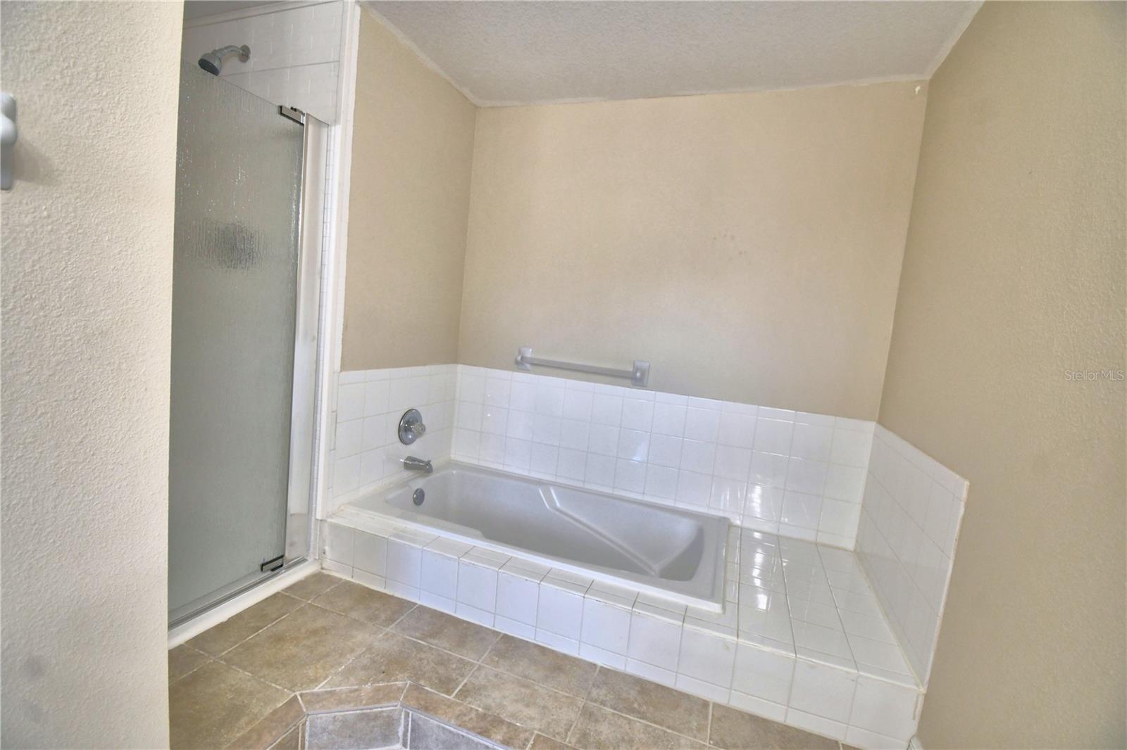 Image 29 of 58 For 217 Australian Way