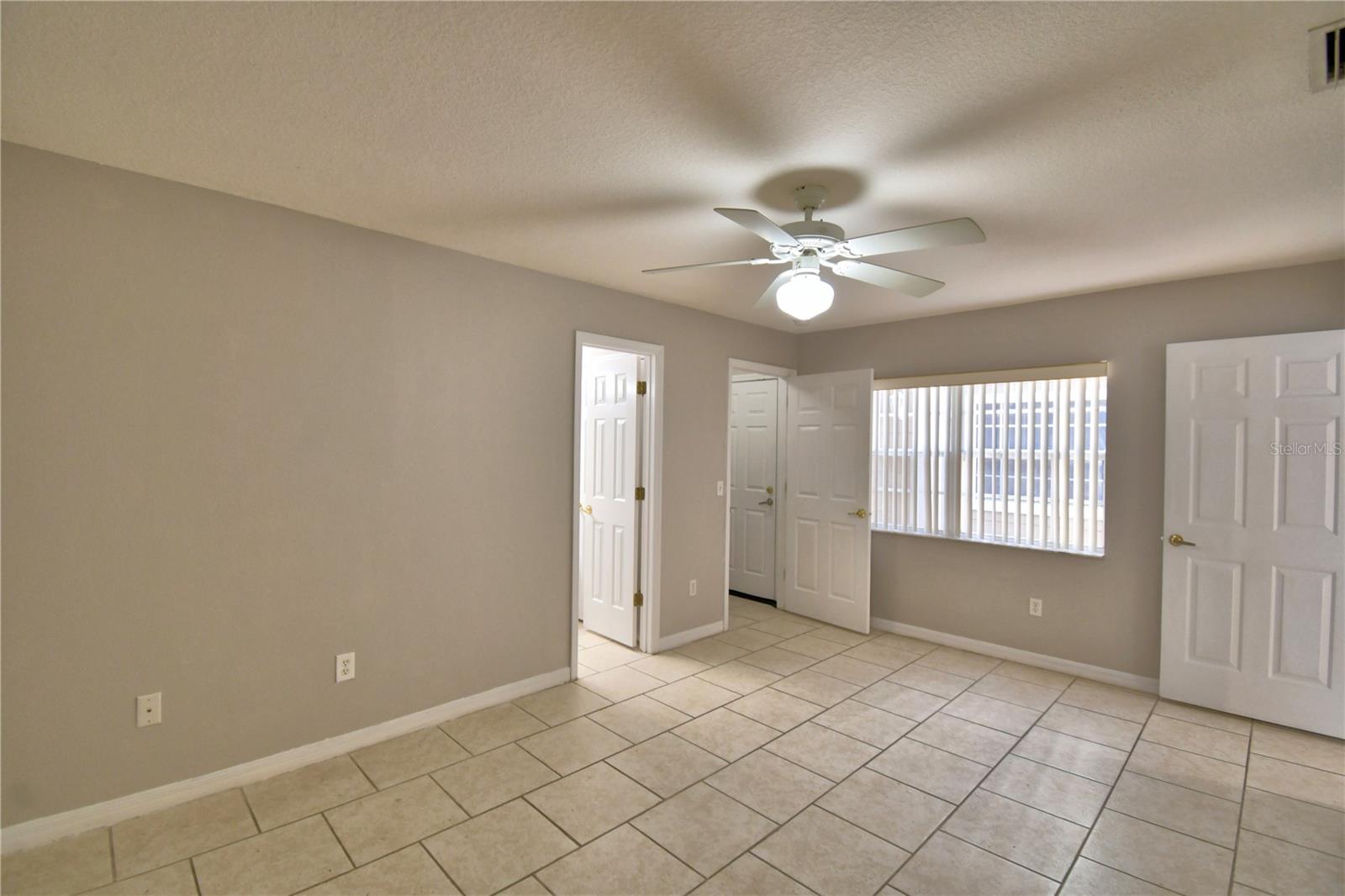 Image 55 of 58 For 217 Australian Way