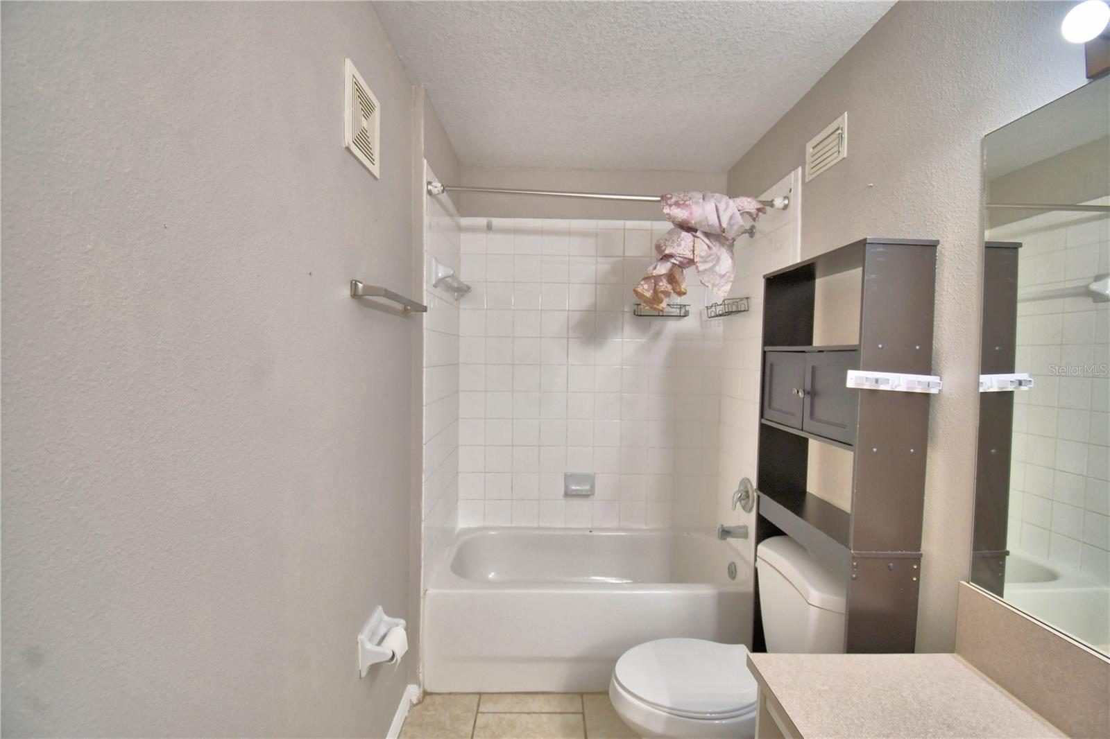 Image 57 of 58 For 217 Australian Way