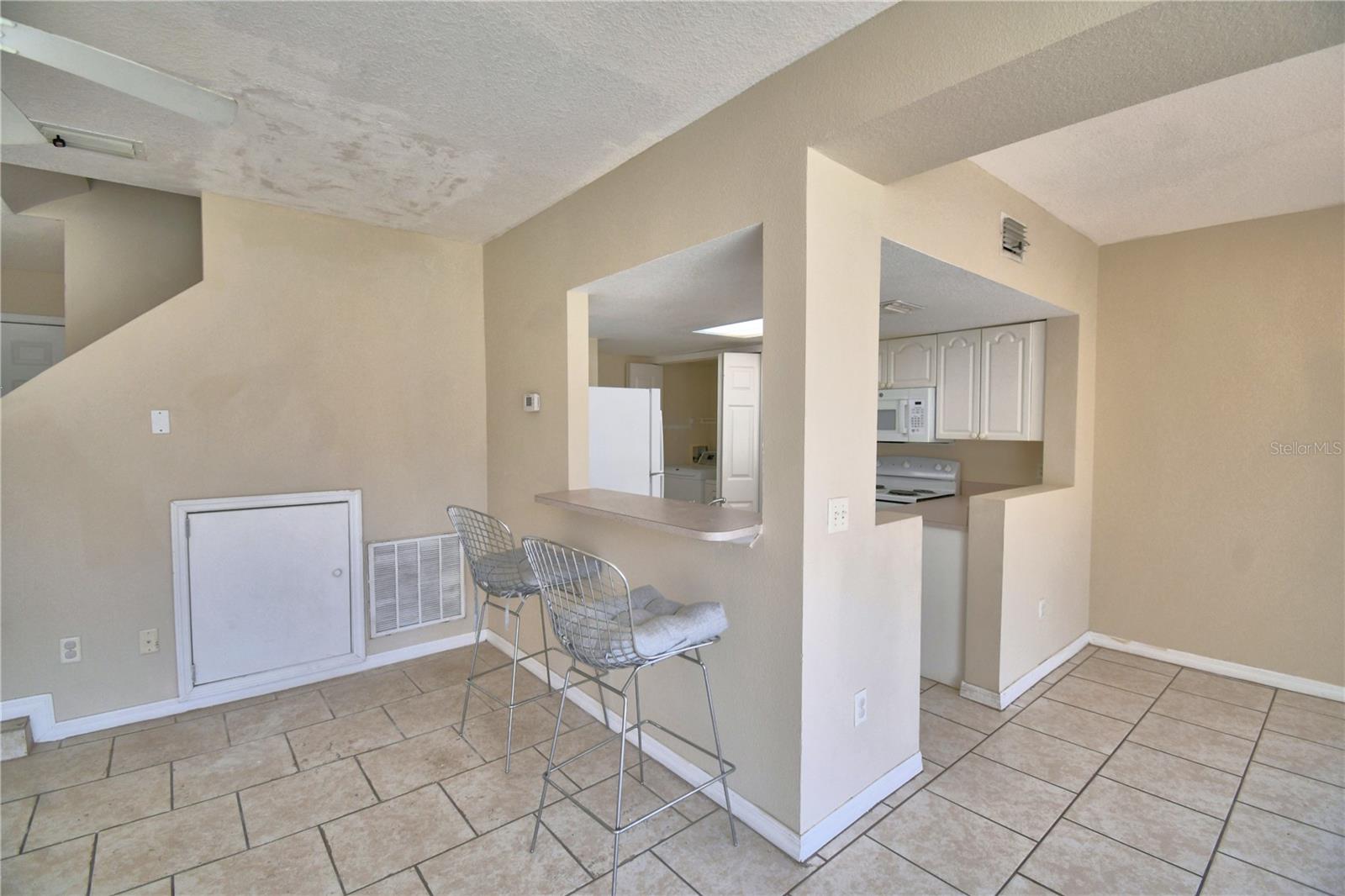 Image 7 of 58 For 217 Australian Way