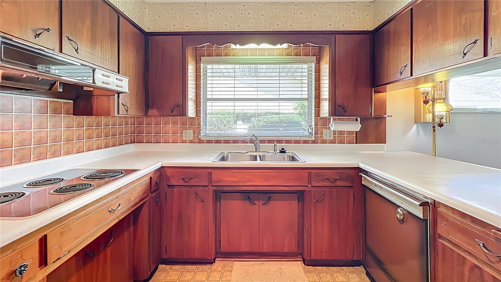 Image 16 of 52 For 2600 Mohawk Trail