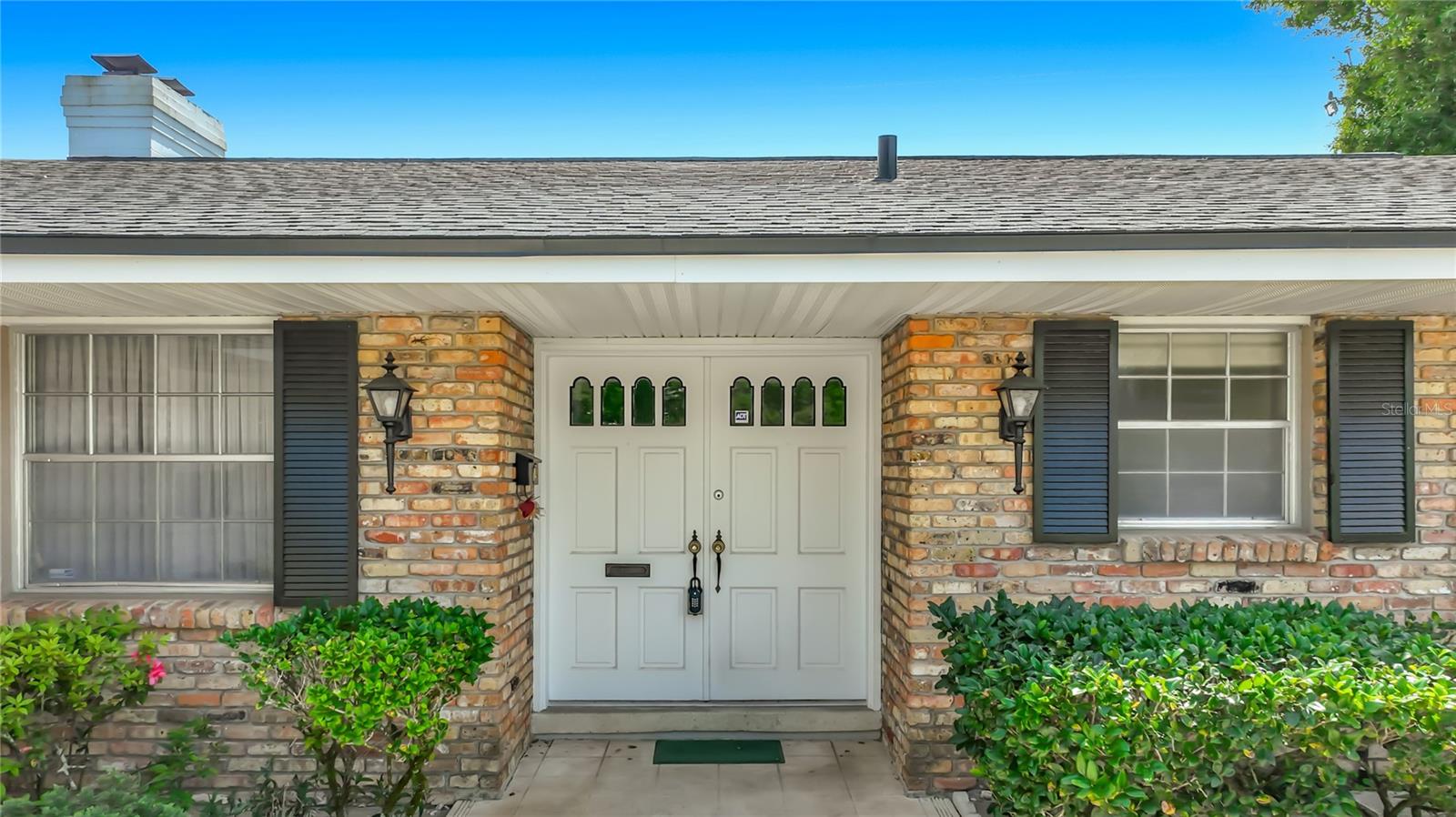 Image 3 of 52 For 2600 Mohawk Trail