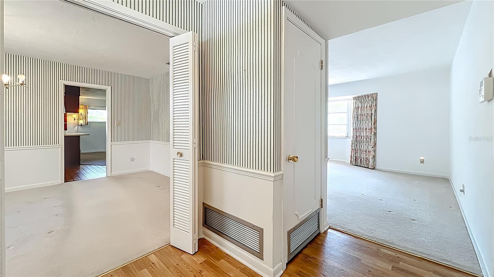 Image 5 of 52 For 2600 Mohawk Trail