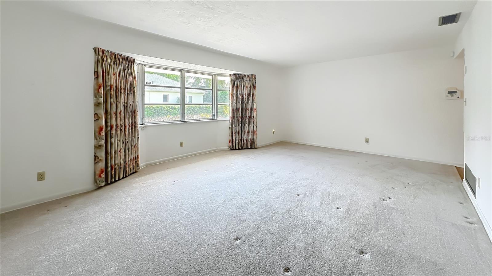 Image 9 of 52 For 2600 Mohawk Trail