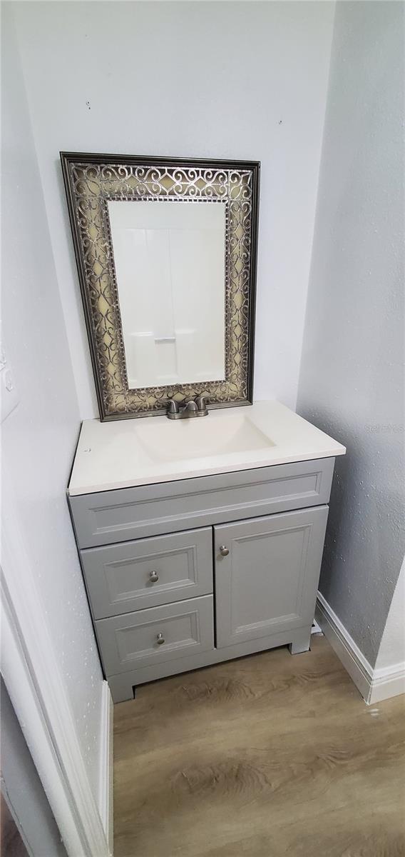 Listing photo id 8 for 4305 Tony Street