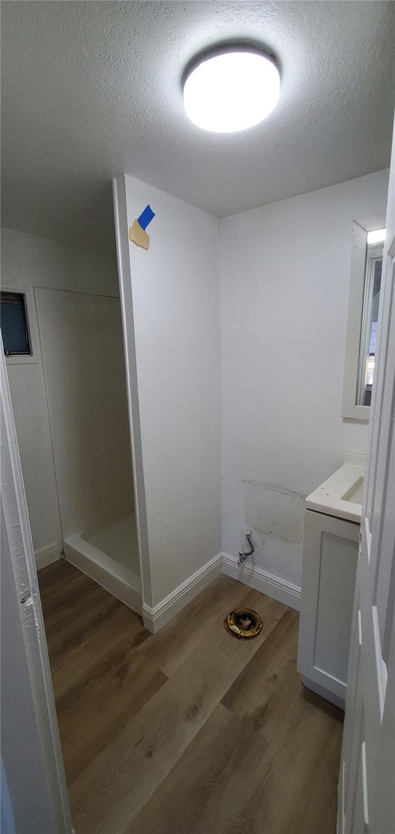 Listing photo id 11 for 4305 Tony Street