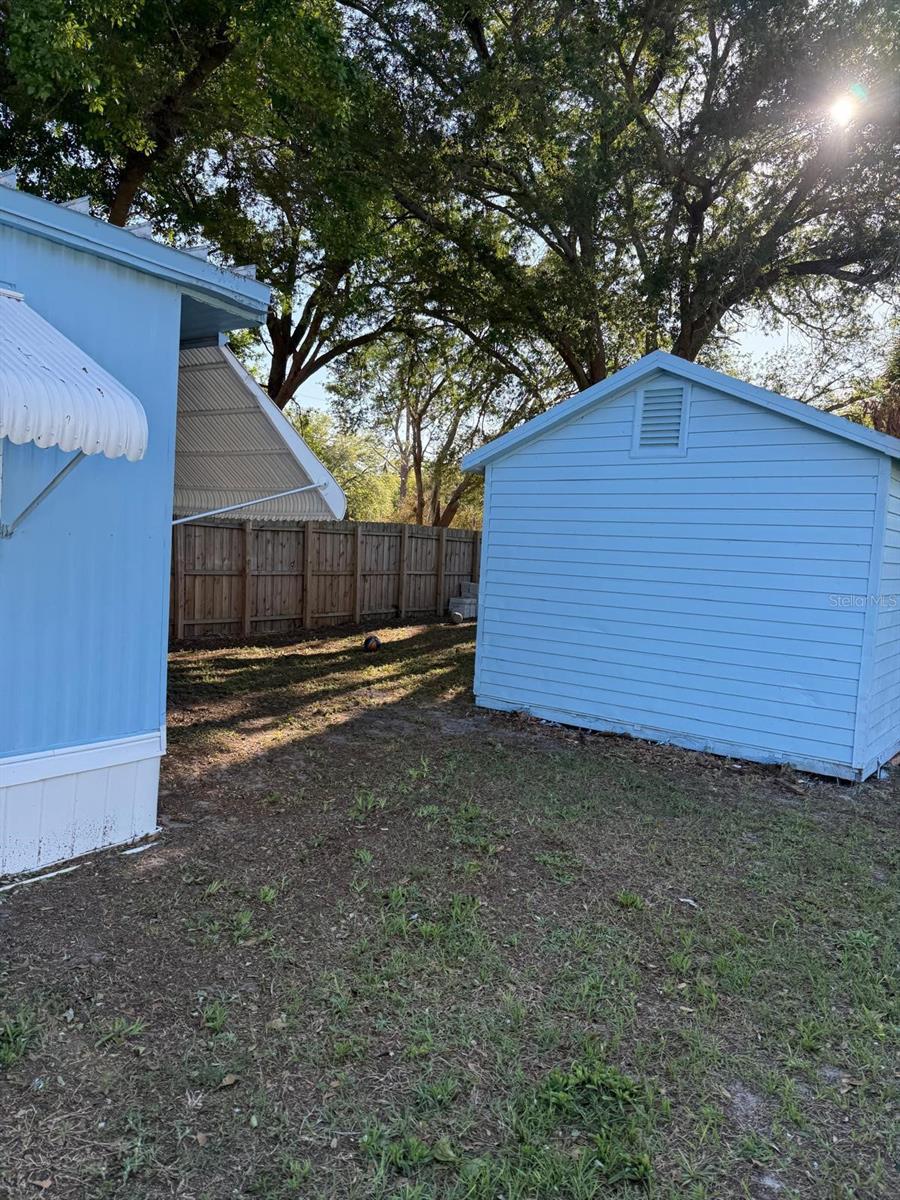 Listing photo id 1 for 4305 Tony Street