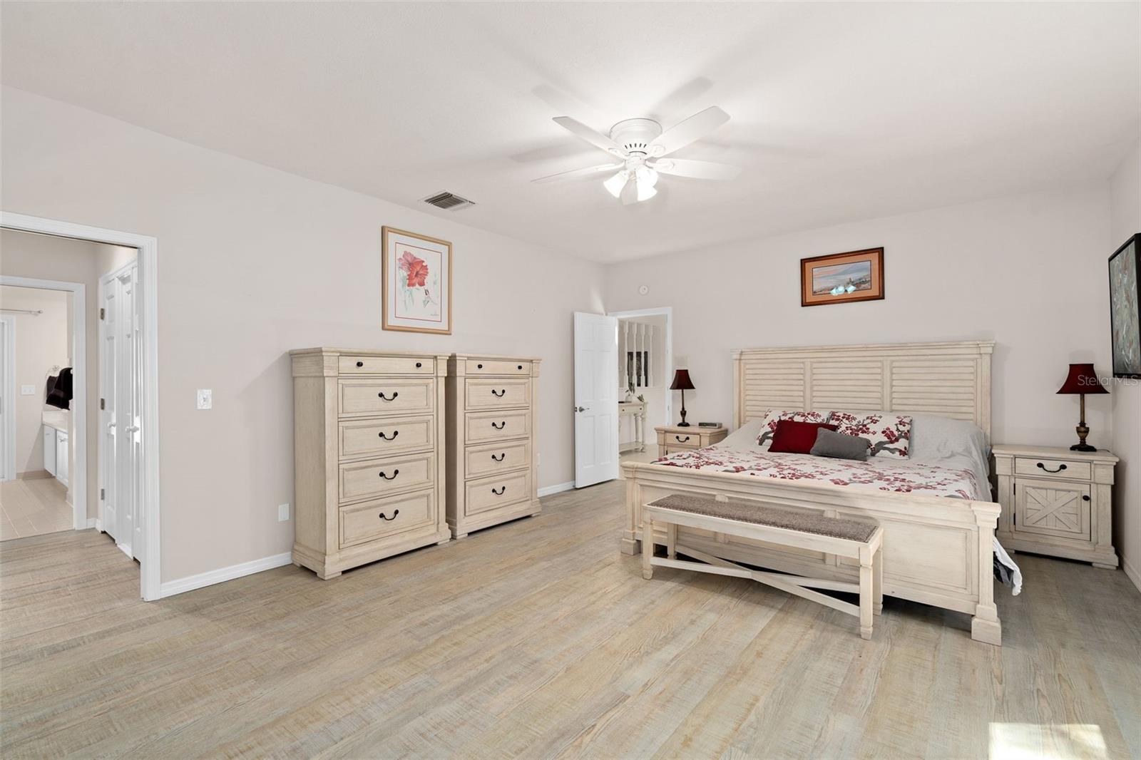 Image 16 of 43 For 1805 Meadowbend Drive