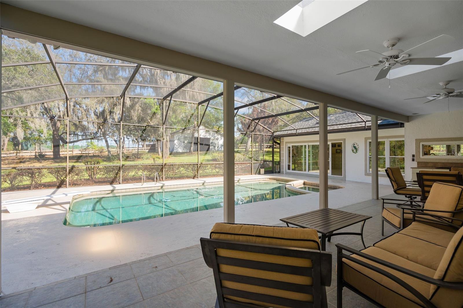 Image 34 of 43 For 1805 Meadowbend Drive