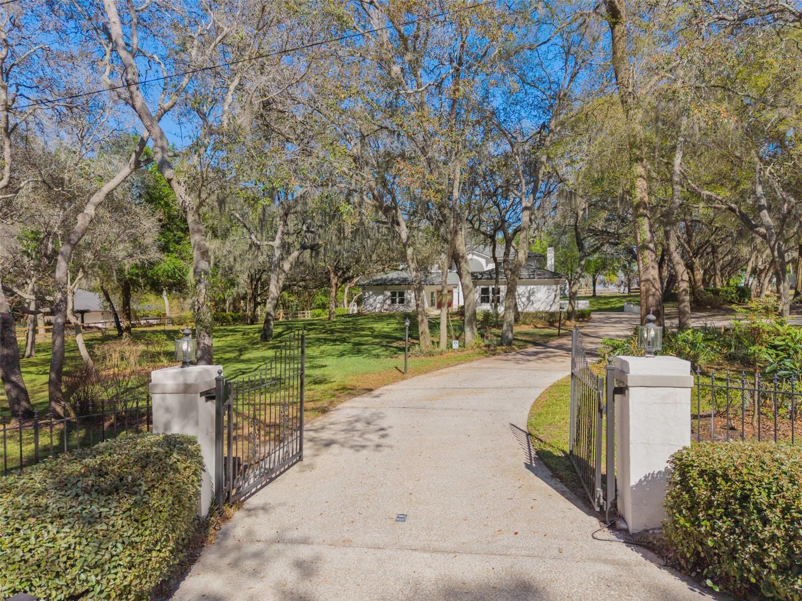 Image 38 of 43 For 1805 Meadowbend Drive