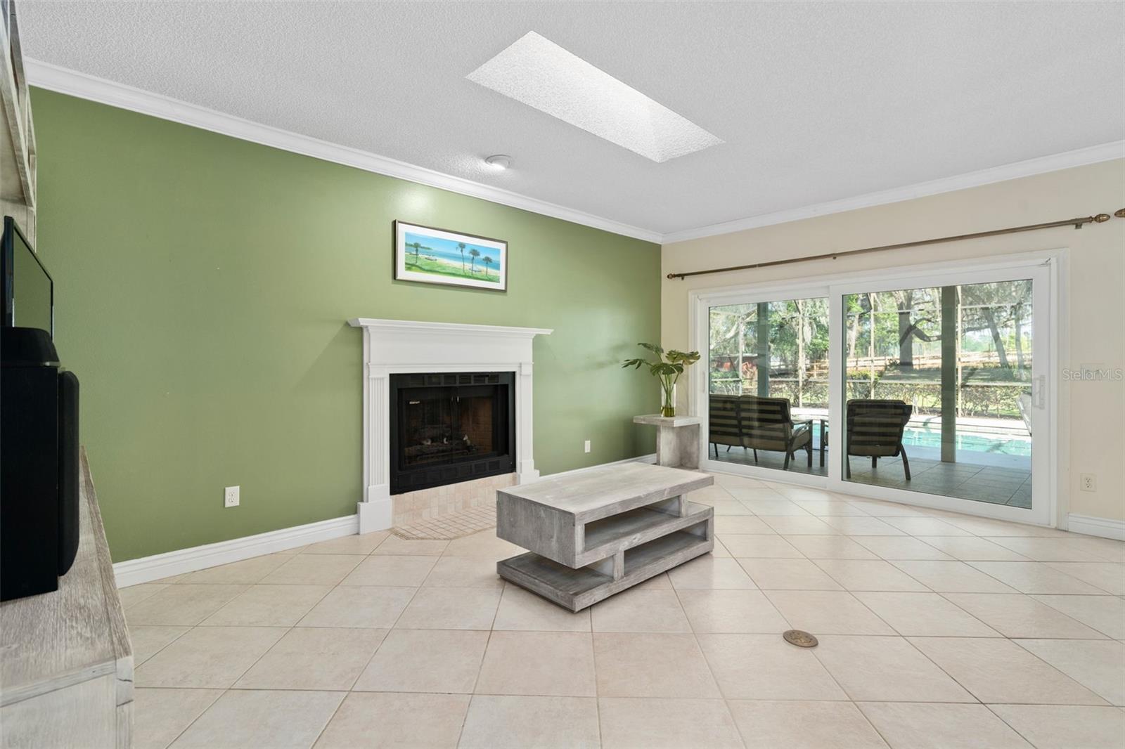 Image 4 of 43 For 1805 Meadowbend Drive