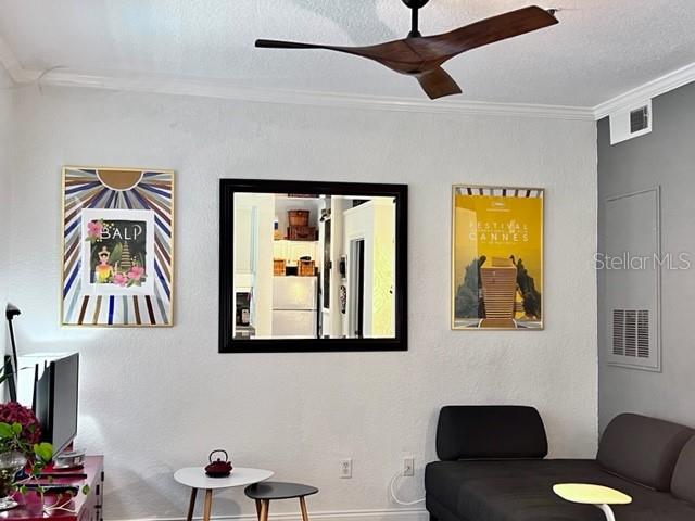 Image 17 of 62 For 860 N Orange Avenue 268