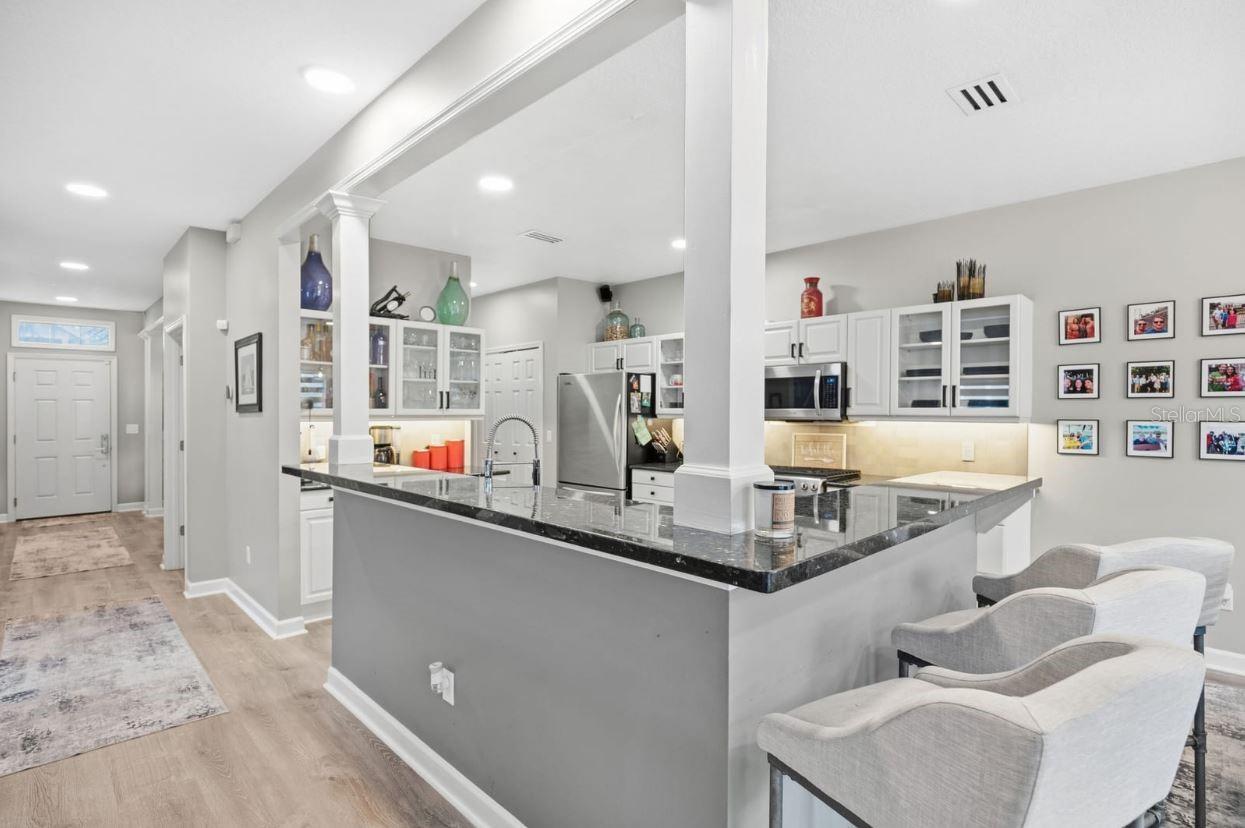 Image 10 of 49 For 111 Kennison