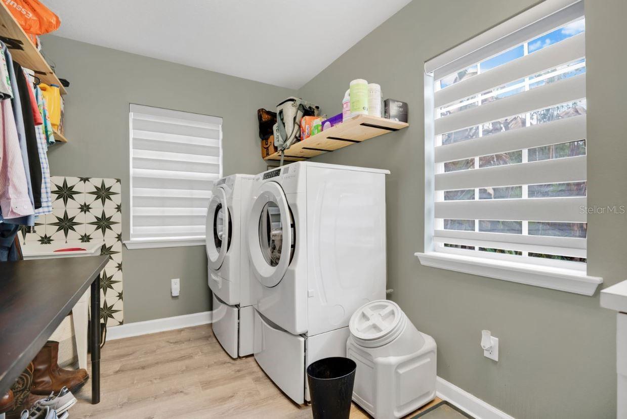 Image 30 of 49 For 111 Kennison