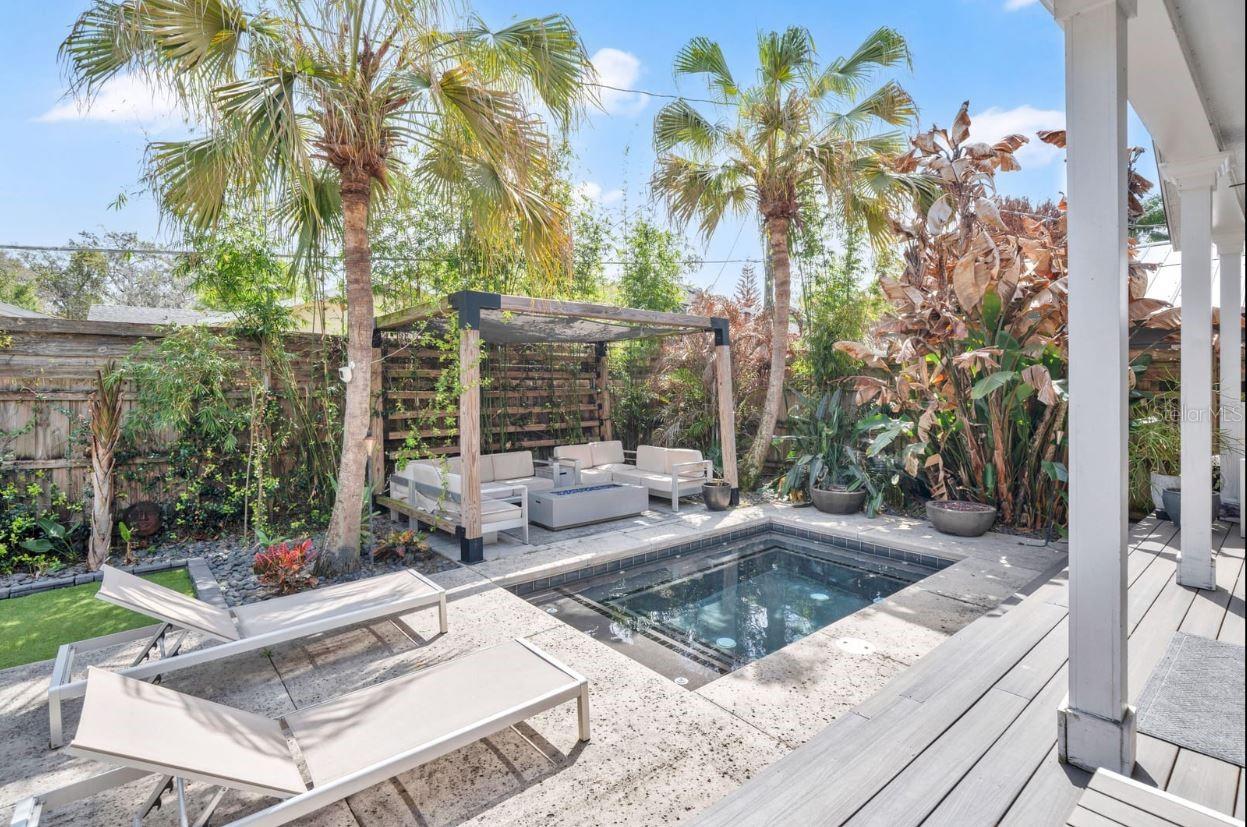 Image 41 of 49 For 111 Kennison